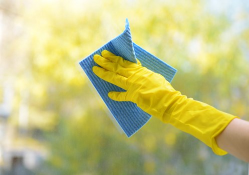 Deep cleaning tasks for a Shoreditch kitchen and bathroom