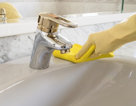 Thorough cleaning of a Shoreditch apartment kitchen